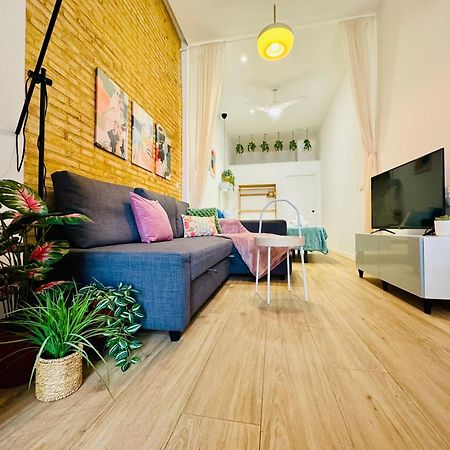 Relaxing Beachside Cabanyal Loft บาเลนเซีย ภายนอก รูปภาพ