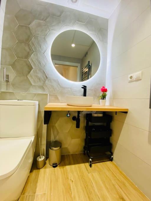 Relaxing Beachside Cabanyal Loft บาเลนเซีย ภายนอก รูปภาพ