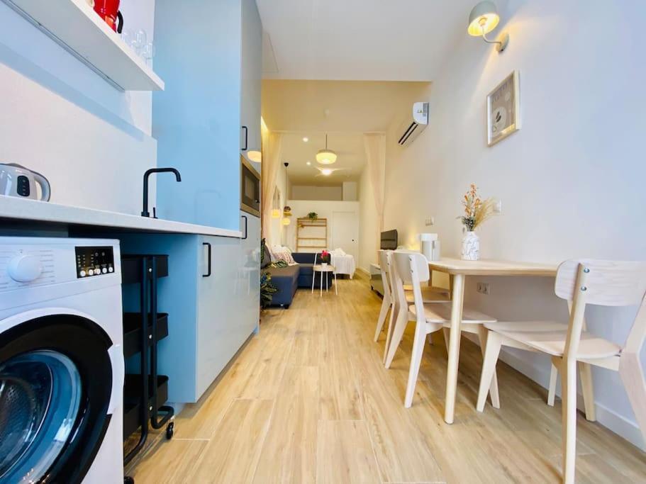 Relaxing Beachside Cabanyal Loft บาเลนเซีย ภายนอก รูปภาพ