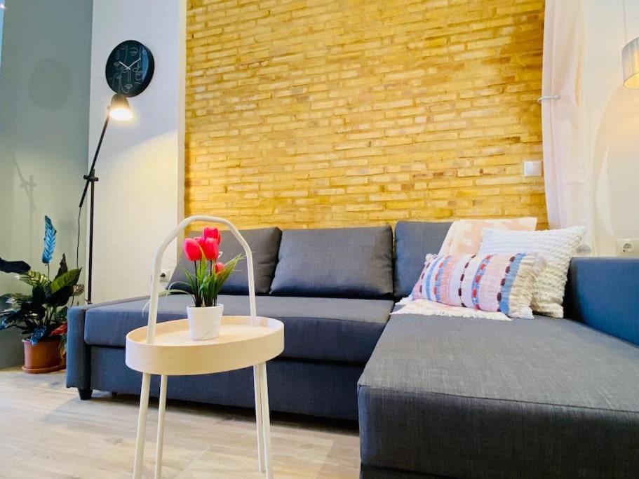 Relaxing Beachside Cabanyal Loft บาเลนเซีย ภายนอก รูปภาพ