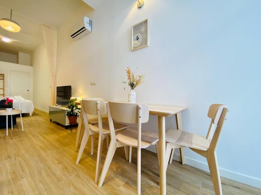 Relaxing Beachside Cabanyal Loft บาเลนเซีย ภายนอก รูปภาพ